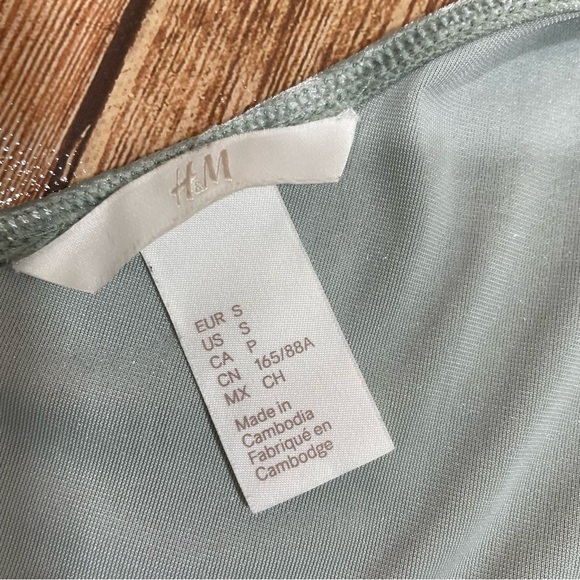 H&M women Crushed velvet strappy top size S - Picture 6 of 10